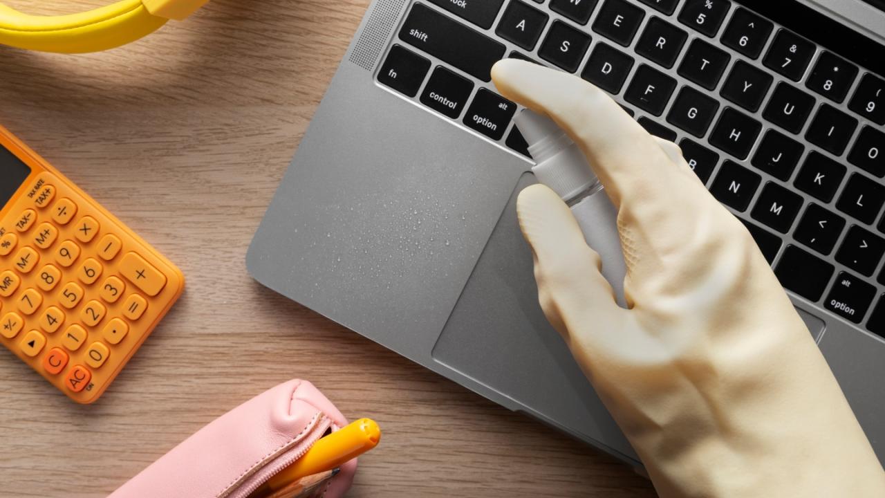 Agar Lebih Nyaman, Ini Cara Mudah Membersihkan Keyboard Laptop Agar Lebih Nyaman, Ini Cara Mudah Membersihkan Keyboard Laptop