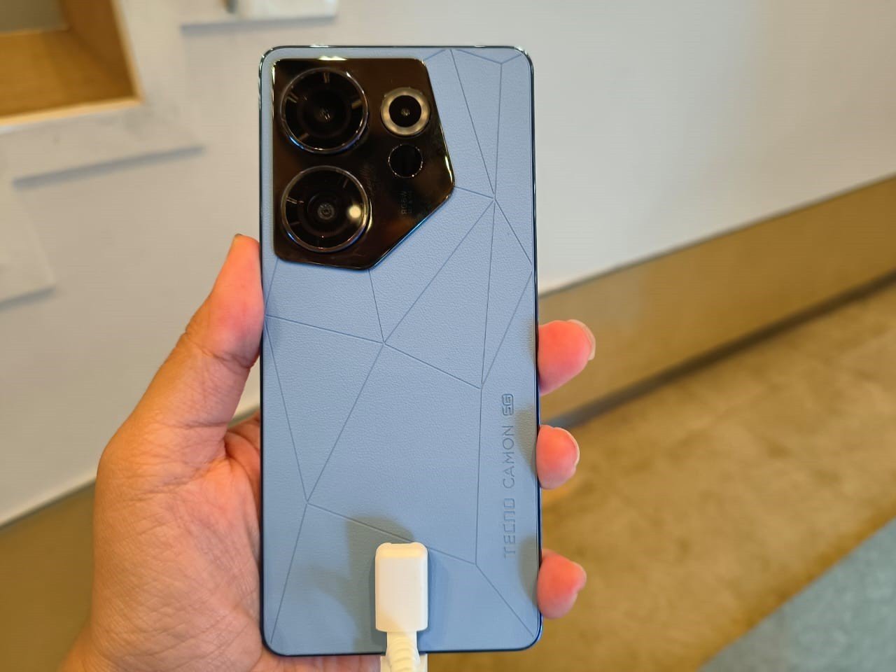 Tecno Camon 20 Premier 5G Unboxing and Review - YouTube Tecno Camon 20 Premier 5G Unboxing and Review - YouTube