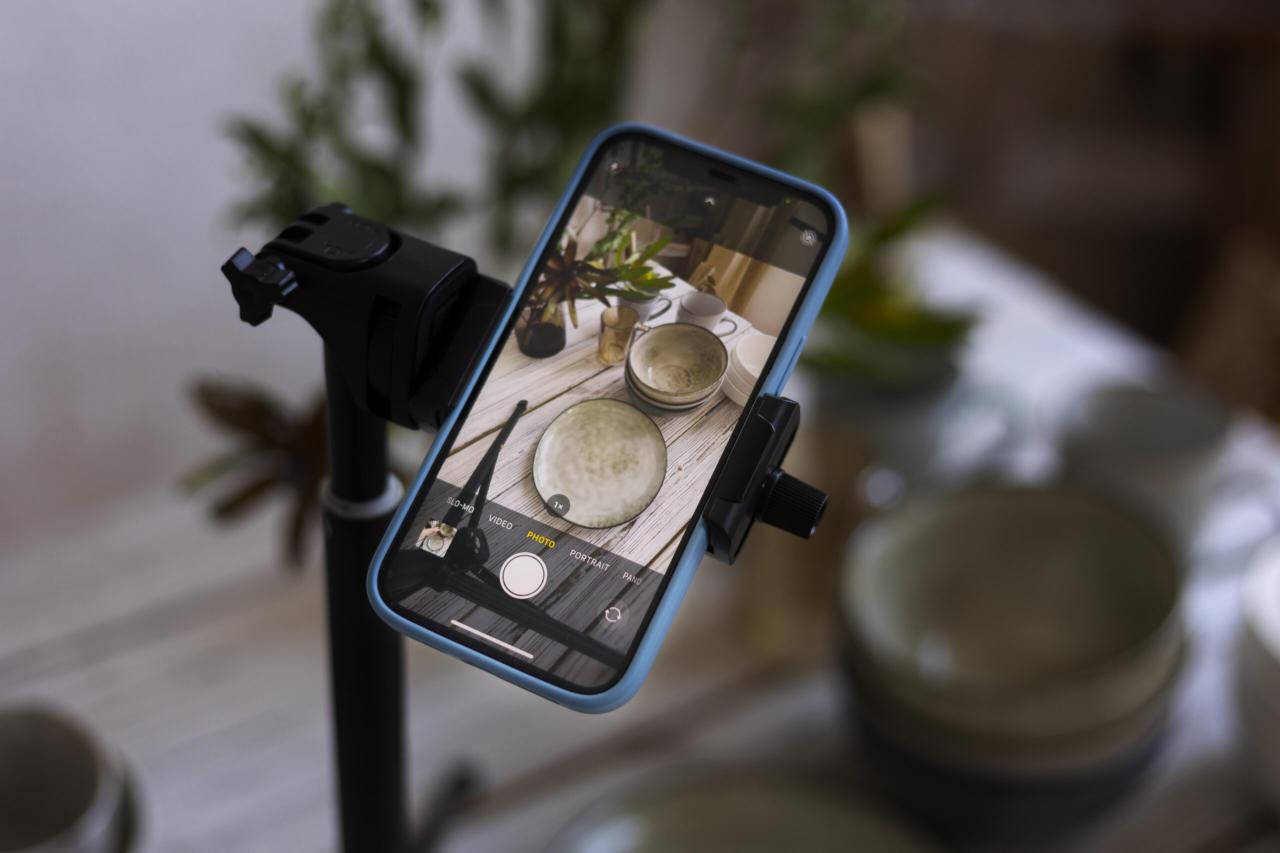 Tips Foto Produk Menggunakan Kamera HP, Cobain Yuk!
